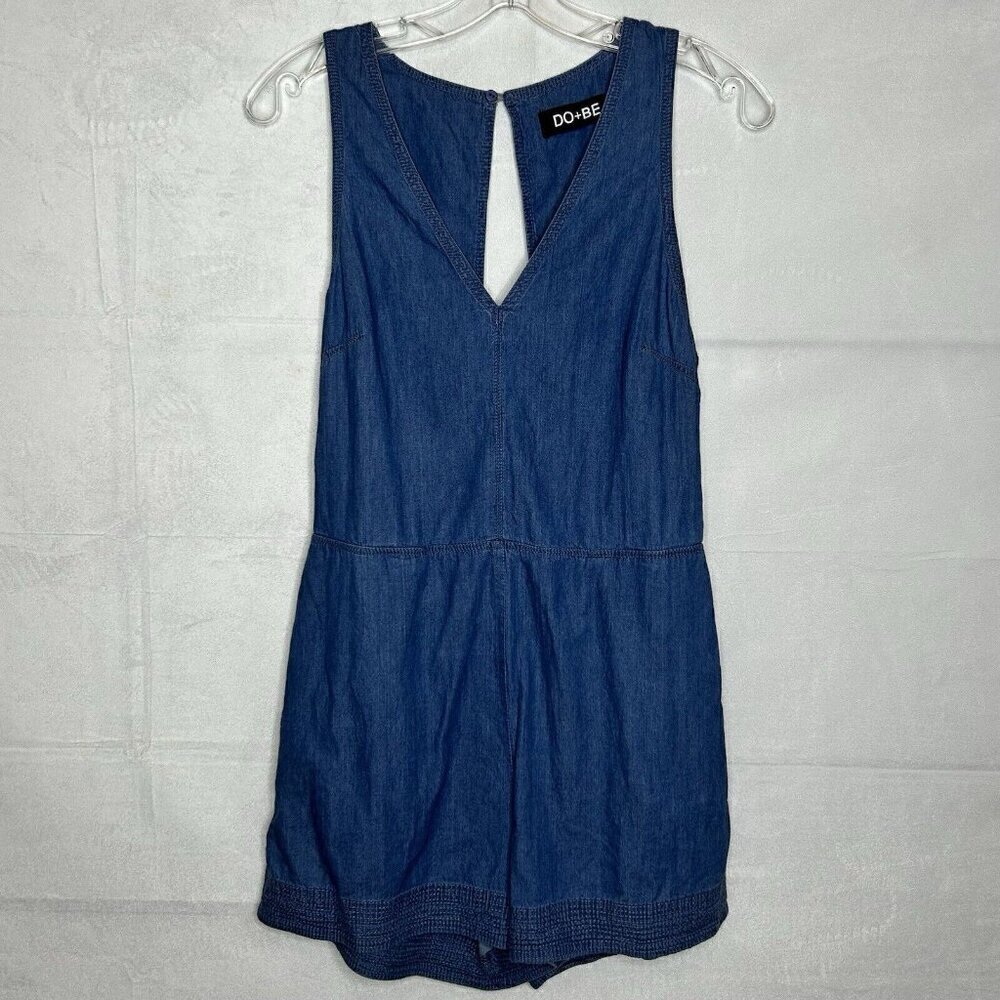 DO+BE Lightweight Chambray Blue Denim Romper Open Back Pockets Sleeveless Size M